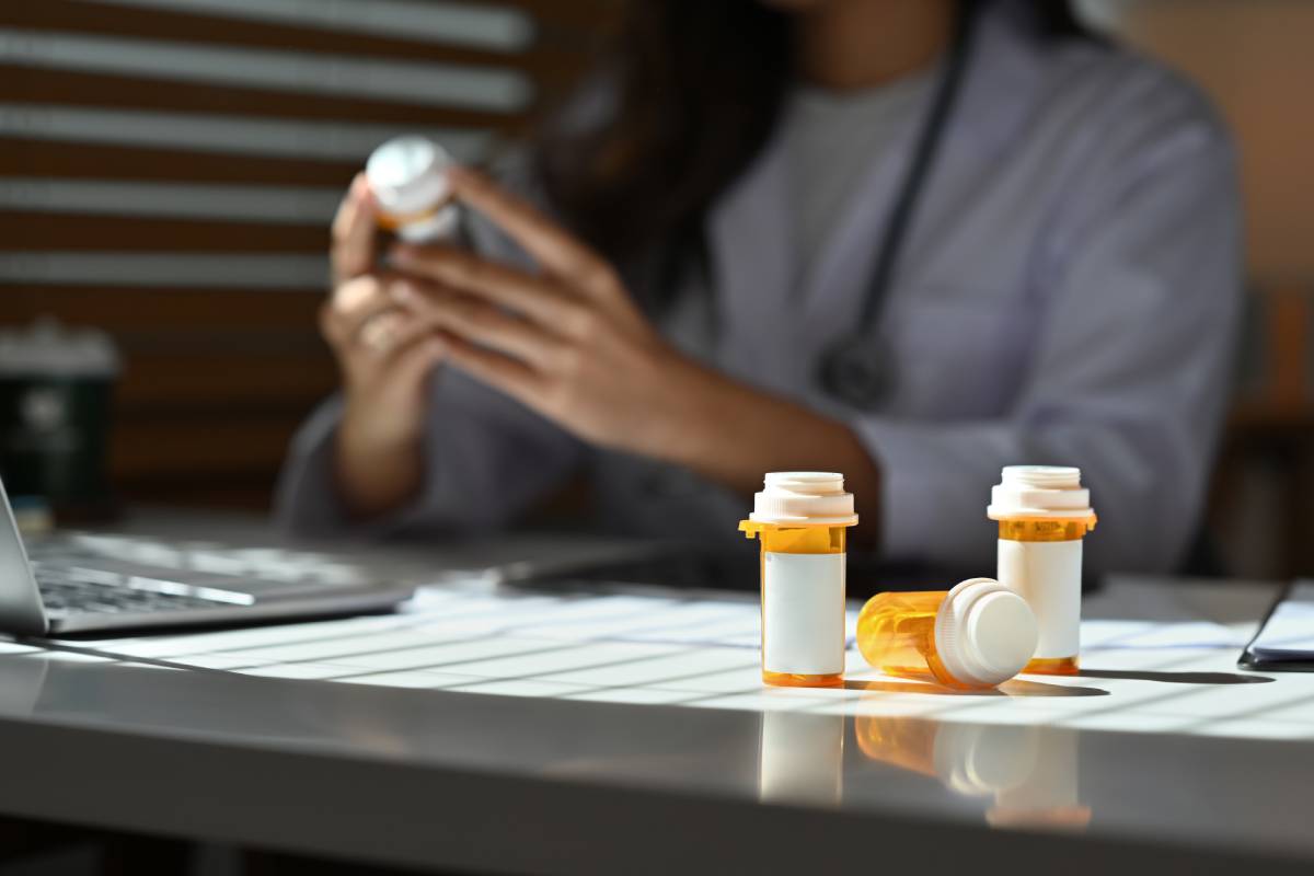 Common Prescription Medications for Postoperative Pain Management
